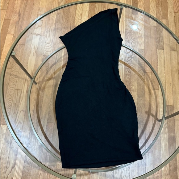 oh polly cassia One Shoulder Cut-Out Back Mini Dress in Black - Picture 1 of 9